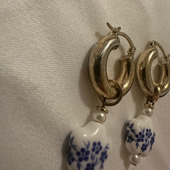 Shrimps Vintage Porcelain pearl and flower Shrimps Drop Earrings - Picture 4 of 5